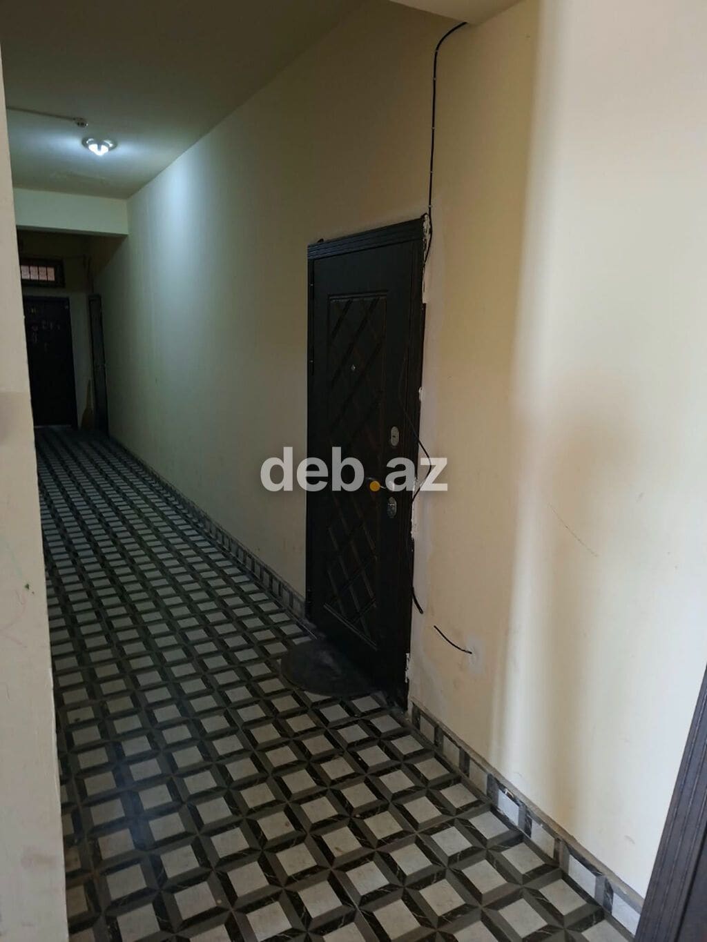 Masazırda Viktoriya Kompleksində DƏYƏRİNDƏN ÇOX AŞAĞI! 84 m² Çıxarışlı (İpotekaya yararlı) 3 otaqlı təmirli mənzil satılır — 1 m² cəmi 1300 AZN! — şəkil 1