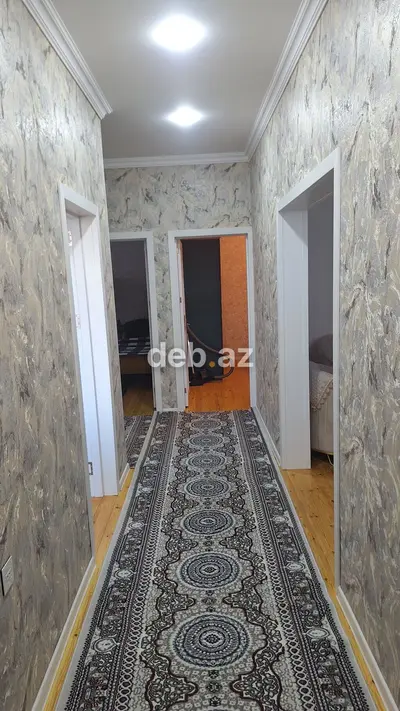 3 otaqlı həyət evi - Geniş, tam daş döşənmiş həyət: küncdə — kiçik şəkil 8