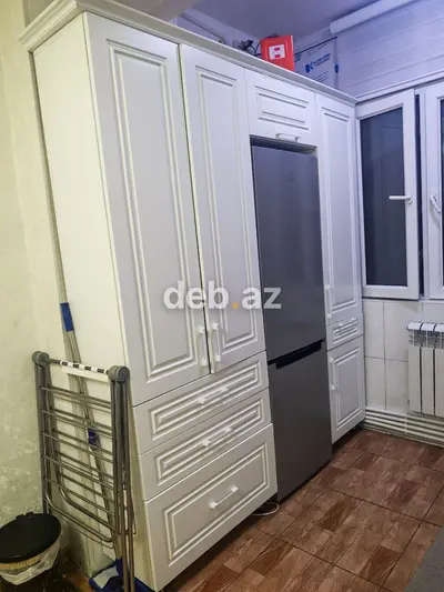 2 otağa düzəlmiş studio tipli mənzildir. Bir ildir təmir olunub — kiçik şəkil 2