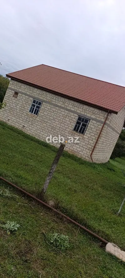 Daş divarlı kənd evi – geniş həyətyanı sahə ilə Qaz işg su. 15 sot — kiçik şəkil 2