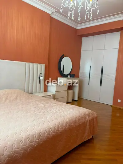 4 otaqlı 153 kv geniş mənzil – klassik interyer - Dəbdəbəli zal — kiçik şəkil 13