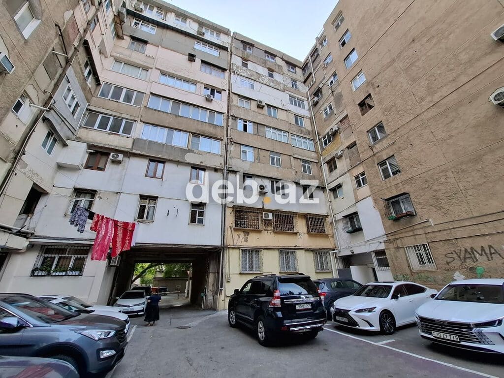 Bakı, 4 otaqlı, Köhnə tikili, 110 kv. m — Bakı