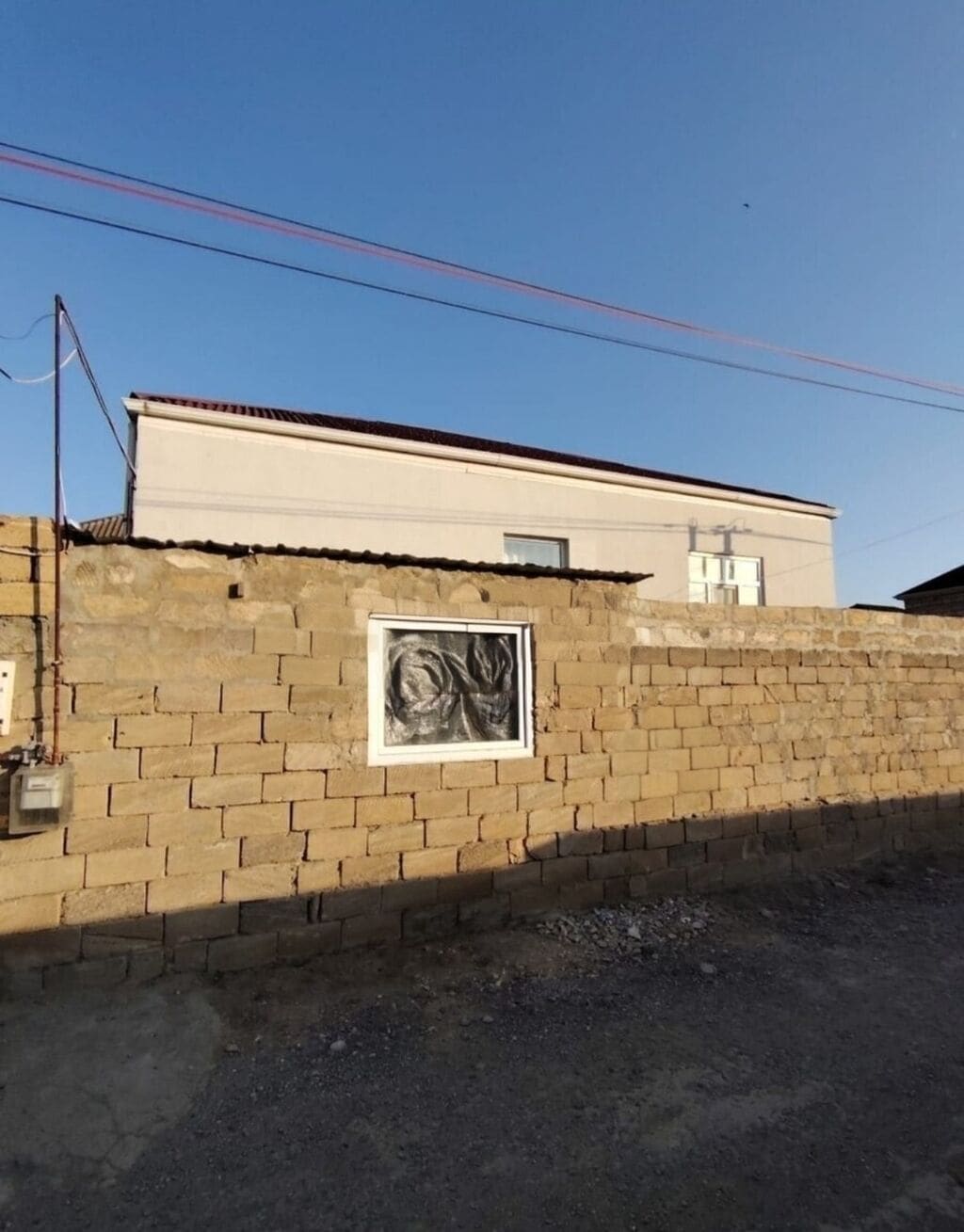 Sarayda Obyekt Yeri Olan 4 Otaqlı Həyət Evi Satılır — kiçik şəkil 4