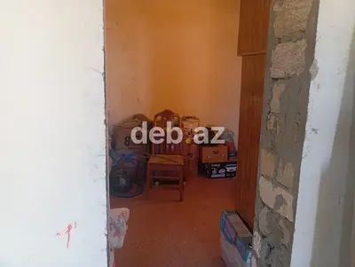 Binəqədi Qəsəbəsində 300 m² Geniş Ərazidə 3 Otaqlı Təmirsiz Ev Satılır — kiçik şəkil 8