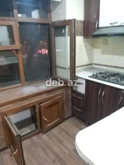 Azadlıq prospekti metrosu və 99 saylı məktəbin yanında mənzil satılır — kiçik şəkil 2