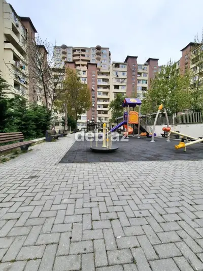 Köhnə Günəşlidə 2 Otaqlı Köhnə Tikili Mənzil Satılır — kiçik şəkil 9