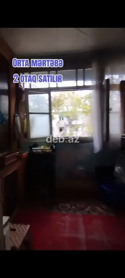 Orta mərtəbədə yerləşən 2 otaqlı mənzil satılır. Planlaşdırma: — kiçik şəkil 3
