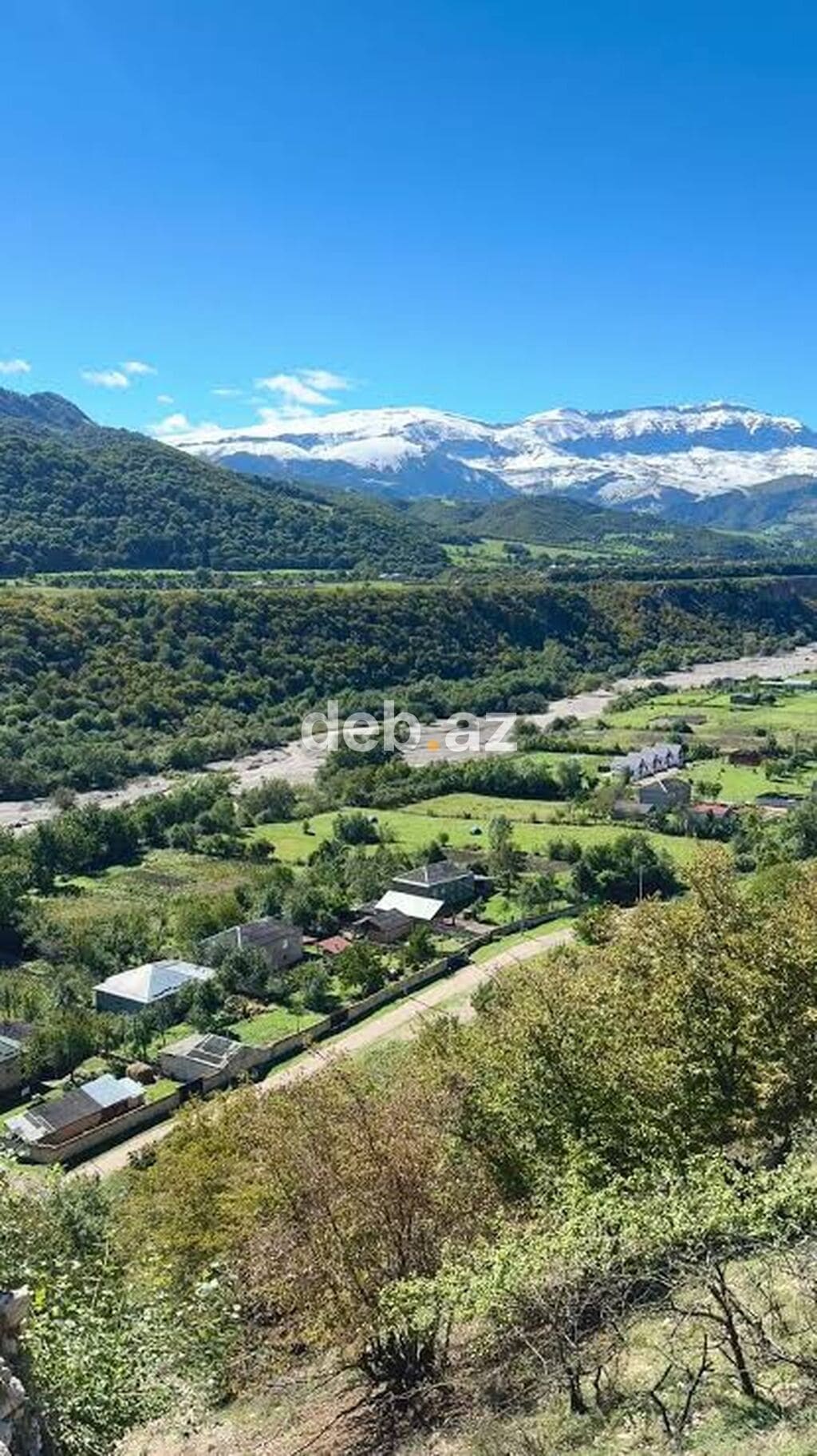 Qusarda, Şahdağ yolunun üstündə (Aladaş kəndi) Çıxarışlı 12 sot tikinti təyinatlı torpaq sahəsi satılır — A-Frame və turizm üçün ideal! — şəkil 1
