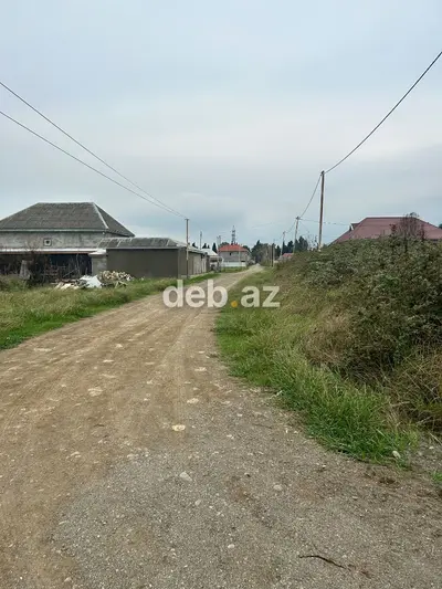 Həyət evi satılır. Girdəni yolundaki dəmirağac marketin arxa — kiçik şəkil 4