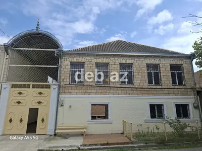 Satılır: ikimərtəbəli fərdi yaşayış evi - Ümumi görünüş: daşdan — kiçik şəkil 1
