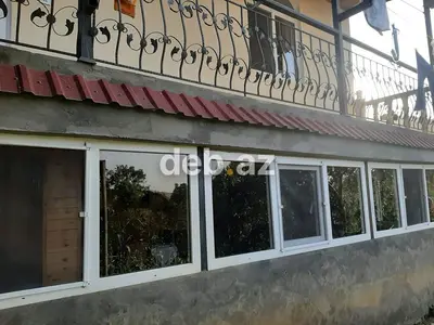 Gədəbəydə TƏCİLİ! 40 Sotdan Çox Həyətdə 250 m² 2 Mərtəbəli Möhtəşəm Ev Satılır — Özel Dağ Bulaq Suyu, Kombili v Bisetkalı! — kiçik şəkil 1