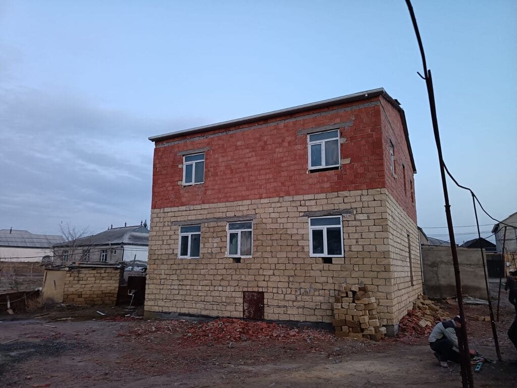 Ceyranbatanda BTZ Bağlarında 4 Sotda 2 Mərtəbəli Yarım Tikili Satılır! — Sumqayıt