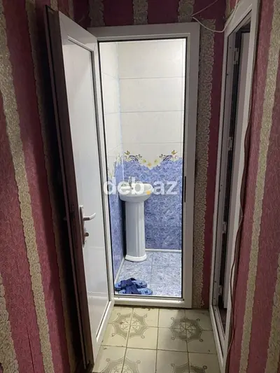 Əhmədlidə Abad Həyətdə Lentinqrad Layihəli Tam Mebelli 4 Otaqlı Mənzil Satılır (Quru Padvallı) — kiçik şəkil 3