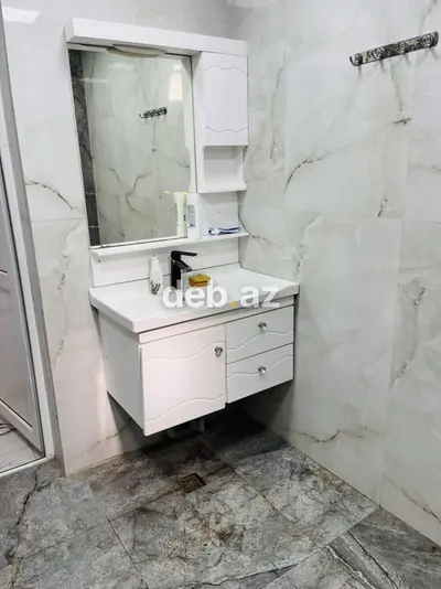 Satılır/icarəyə verilən həyət evi - 2 mərtəbəli tikili, geniş işıqlı — kiçik şəkil 5