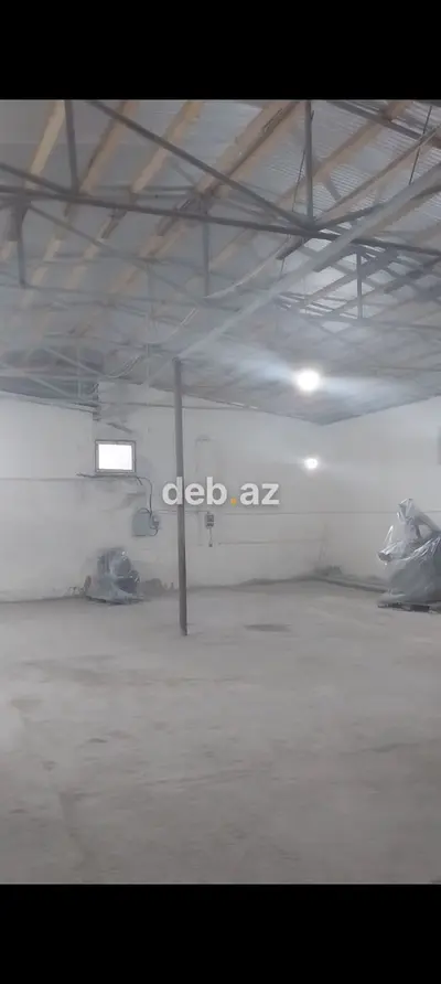 Anbar/Werkshop sahəsi - Geniş metal qapılı, yük maşınının girişinə — kiçik şəkil 7