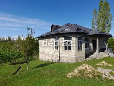 Qusarda Şəhərdən 10 km Məsafədə Mənzərəli Həyət Evi / Torpaq Satılır — kiçik şəkil 1