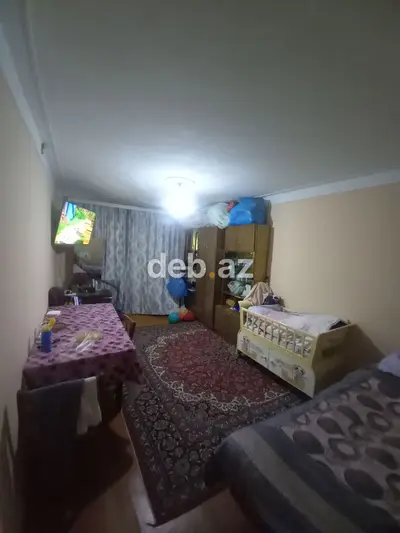 Olunur. Yerləşmə yeri idealdır. Yol kənarı binadır. Mənzil orta blokda — kiçik şəkil 4