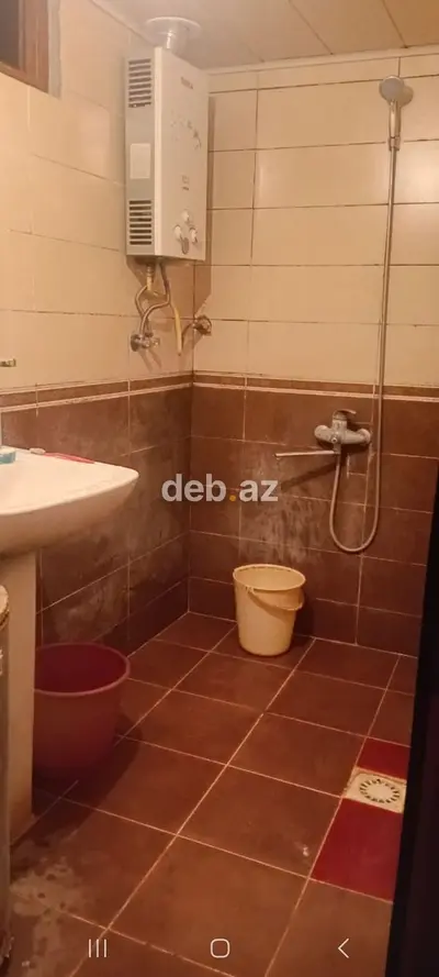 Xalqlar Dostlugu metrosu, Nazlı şadlıq sarayının, Podium mallin ve — kiçik şəkil 5