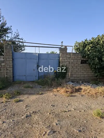 Sabunçu rayonu, Ramana qəsəbəsində 4 tərəfi daş hasarlı, darvazalı torpaq sahəsi və tikili satılır — kiçik şəkil 2