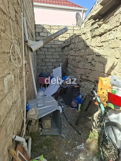 Buzovnada Yola Yaxın 3 Otaqlı Tam Təmirli Həyət Evi Satılır — kiçik şəkil 5