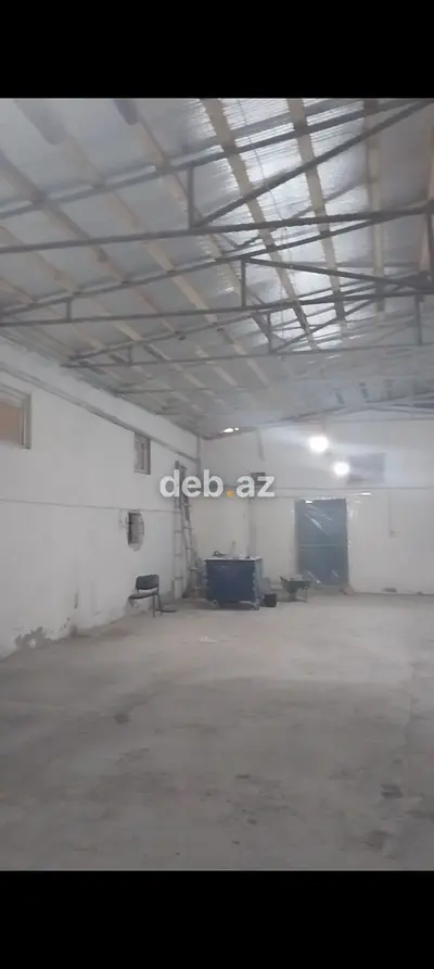 Anbar/Werkshop sahəsi - Geniş metal qapılı, yük maşınının girişinə — kiçik şəkil 4