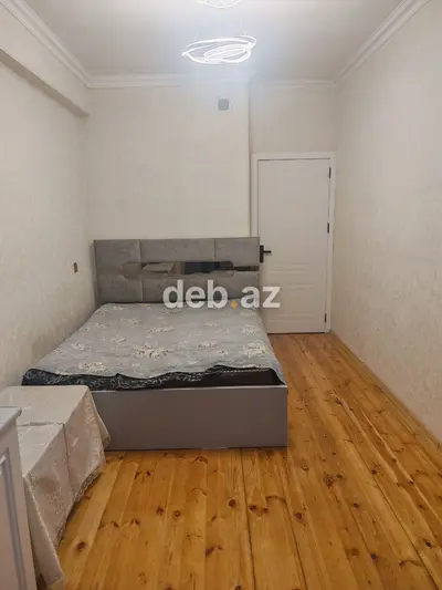 2 otağa düzəlmiş studio tipli mənzildir. Bir ildir təmir olunub — kiçik şəkil 3