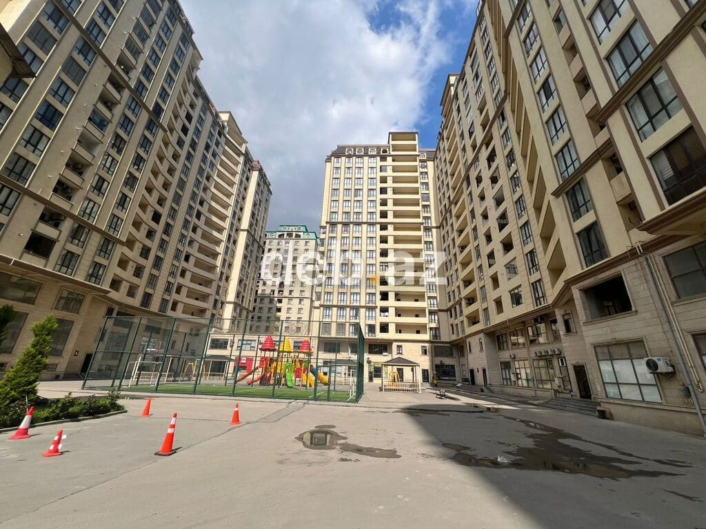 3 otaqlı, Yeni tikili, 157 kv. m — Bakı