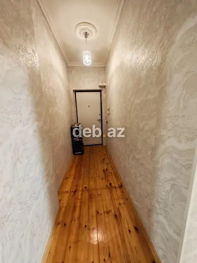 2 otağa düzəlmiş studio tipli mənzildir. Bir ildir təmir olunub — kiçik şəkil 8