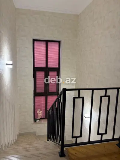 Yeni Ramana Şuşa Qəsəbəsində Ev Sahibindən 3 Mərtəbəli 288 m² Fərdi Yaşayış Evi Satılır — 99 İllik Kupçalı, Yola 100 Metr! — kiçik şəkil 3
