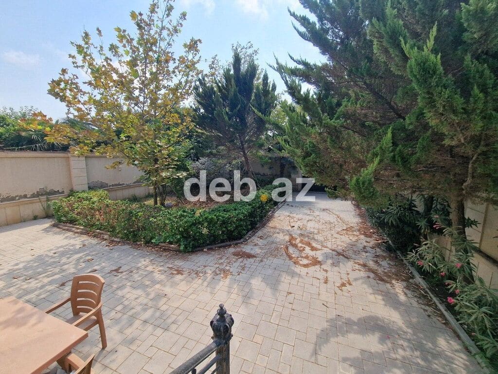 Zabrat 6 otaqlı, 214 kv. m, Kredit var, Orta təmir — şəkil 1