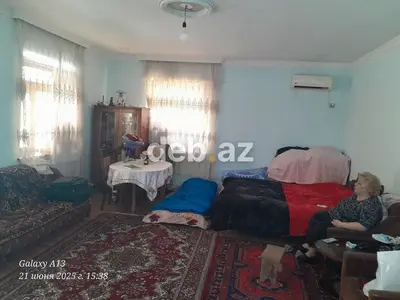Məşhur Ərazidə 1 Həyətdə 2 Müstəqil Ev Satışda! — kiçik şəkil 4