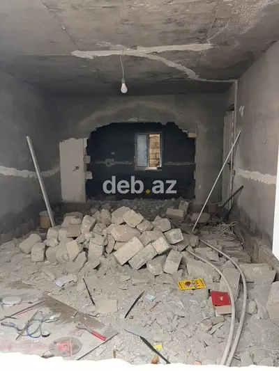 Satılır/icarəyə verilən həyət evi - 2 mərtəbəli tikili, geniş işıqlı — kiçik şəkil 14