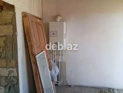 Binəqədi Qəsəbəsində 300 m² Geniş Ərazidə 3 Otaqlı Təmirsiz Ev Satılır — kiçik şəkil 5