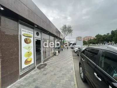 Sumqayit seheri 8 ci mikrayon dayanacaqa yaxin tam yol kenarinda — kiçik şəkil 5