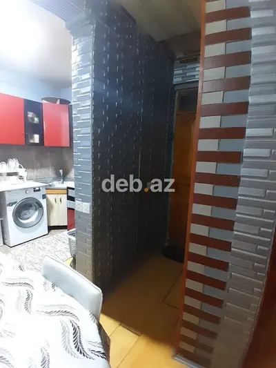 Ev Xirdalanda tam merkezde yerlesir,2 ve 9 sayli mektebin tam — kiçik şəkil 7