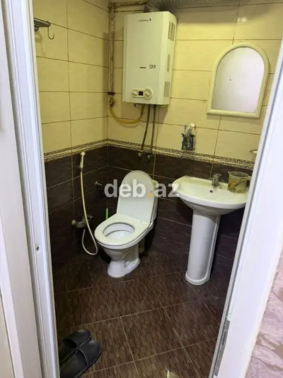 **Həyətyanı sahəsi olan yaşayış sahəsi** **Otaqlar və daxili — kiçik şəkil 3