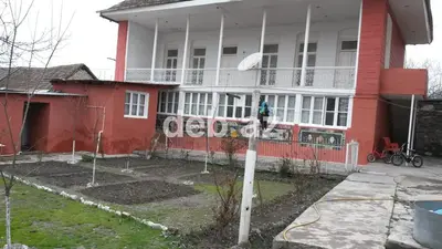 Şeki şeher merkez heryere yaxın qaz su işıq kanalizasiya kabel tv — kiçik şəkil 7