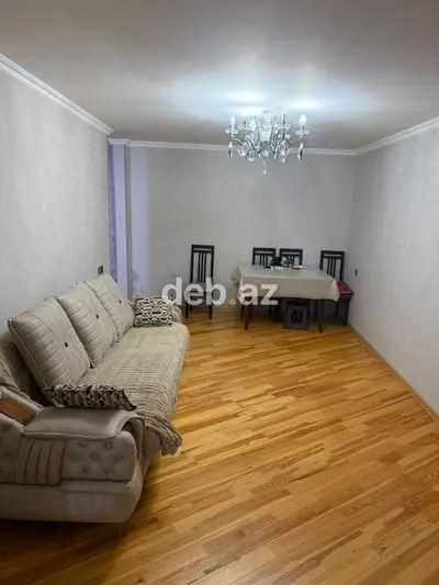 **Həyətyanı sahəsi olan yaşayış sahəsi** **Otaqlar və daxili — kiçik şəkil 7