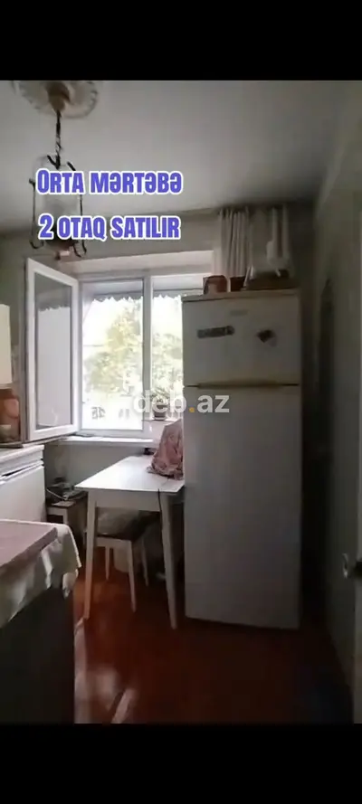 Orta mərtəbədə yerləşən 2 otaqlı mənzil satılır. Planlaşdırma: — kiçik şəkil 4