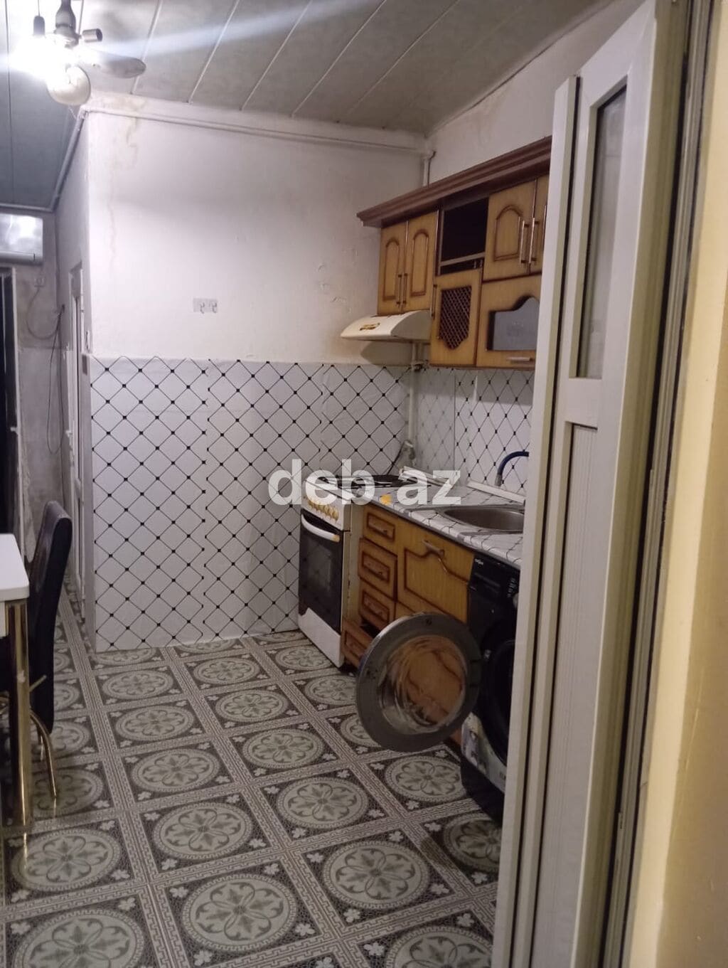 Bakı, 1 otaqlı, Köhnə tikili, m. 8 Noyabr, 32 kv. m — şəkil 1