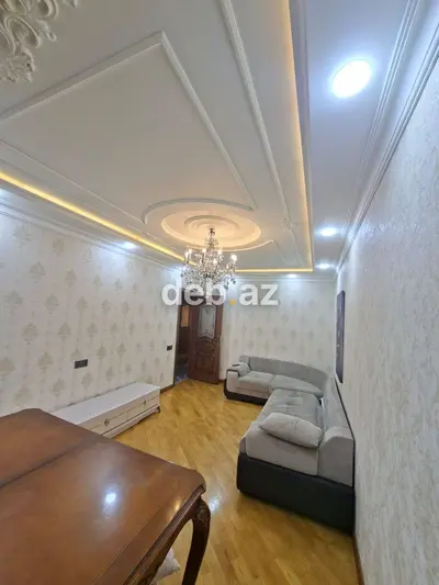 Əhmdlidə, Ukrayna Dairəsi Yaxınlığında 70 m² 2 Otaqlı Əla Təmirli Və — kiçik şəkil 2