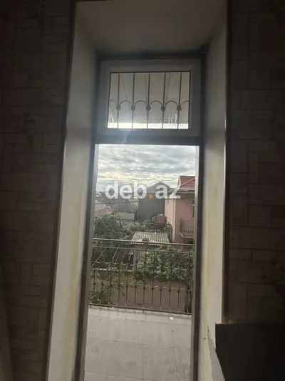 Xətaidə 180 kv.m sahəsi olan 5 otaqlı orta təmirli həyət / bağ evi satılır — kiçik şəkil 4