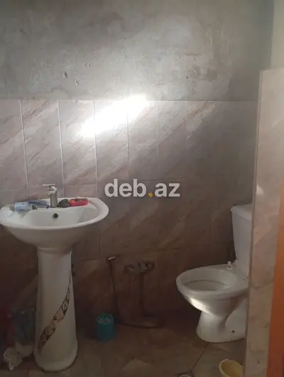 Binəqədi Qəsəbəsində 300 m² Geniş Ərazidə 3 Otaqlı Təmirsiz Ev Satılır — kiçik şəkil 7