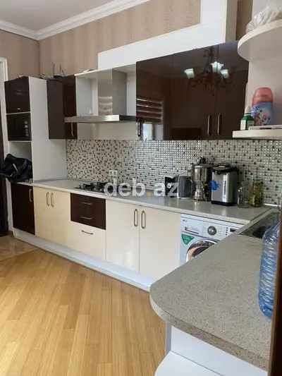 Pirşağı Qızıl Qumda! Klassik üslublu 2 mərtəbəli, 7 otaqlı (300 m²) LÜKS VİLLA / HƏYƏT EVİ satılır — Baseyn, sauna, yay mətbəxi v qarajla! — kiçik şəkil 5