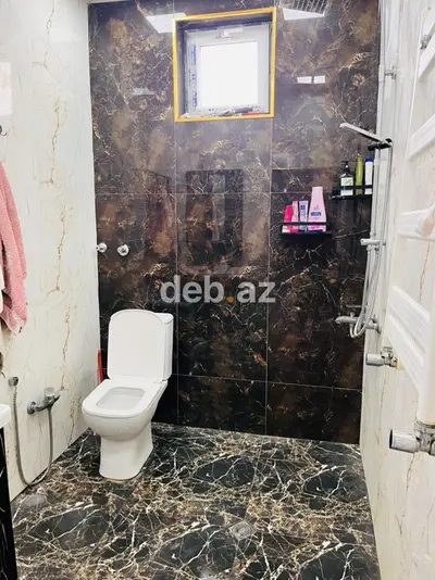 Satılır/icarəyə verilən həyət evi - 2 mərtəbəli tikili, geniş işıqlı — kiçik şəkil 12