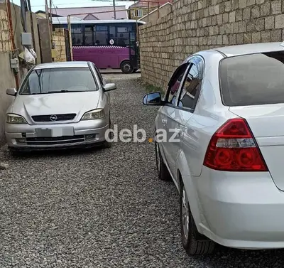 Corat qəsəbəsində 2 sotda 2 mərtəbəli, 4 otaqlı həyət evi satılır — kiçik şəkil 7