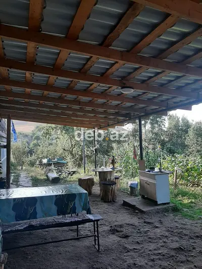 Gədəbəydə TƏCİLİ! 40 Sotdan Çox Həyətdə 250 m² 2 Mərtəbəli Möhtəşəm Ev Satılır — Özel Dağ Bulaq Suyu, Kombili v Bisetkalı! — kiçik şəkil 3