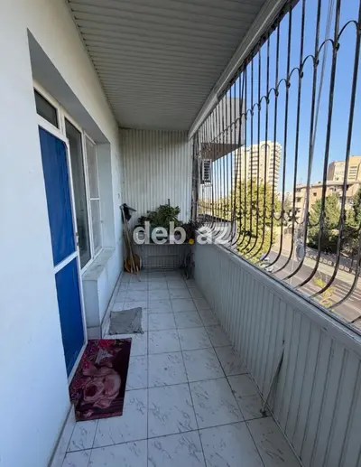 Bakı, 3 otaqlı, Köhnə tikili, m. Elmlər Akademiyası, 80 kv. m — kiçik şəkil 1