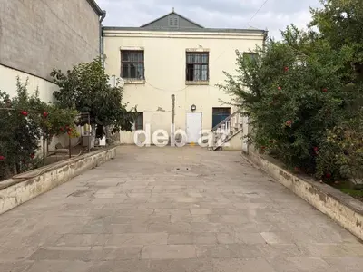 SATILIR – 20 Yanvar metrosuna yaxın 2 mərtəbəli həyət evi — kiçik şəkil 11