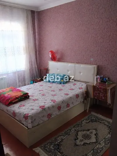Ev Sumqayıt 18 mkr da yerləşir qanuni 4 otağdı evin yanında 2 məkdəb 2 — kiçik şəkil 3